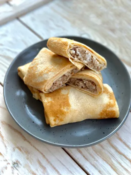 Блины с мясом и рисом